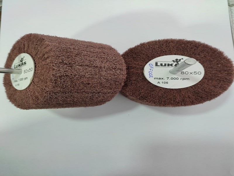 Grata Fibra Con Vastago A106 3X2 LUKAS